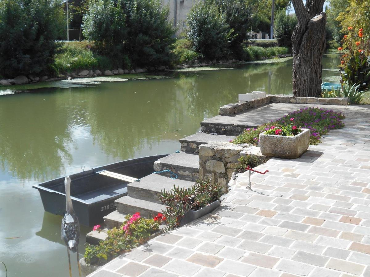 Marais Poitevin Bord Riviere Peche ,Barque, Velos, Wifi, Linge, Cheminee, Cuisine, Terrain De Boules La Taillee Eksteriør billede